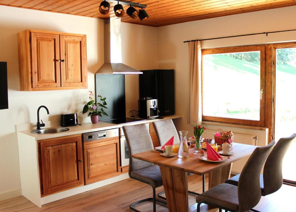 Villa Bischofsberg - Laerchen-Wellness Apartment Виндишгарстен Экстерьер фото